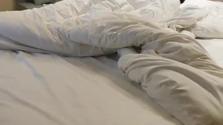 Jovencitas与妓女的激烈性爱遭遇