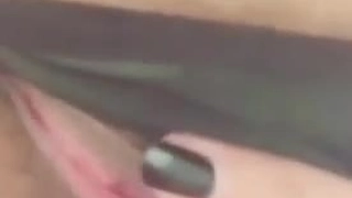马场大亨大屁股骚货摸一会就迫不及待骑上来扭动
