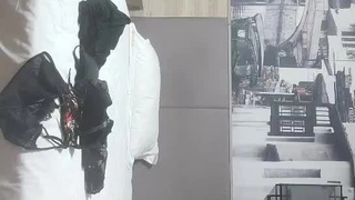 小巧的少女被性感按摩和诱惑