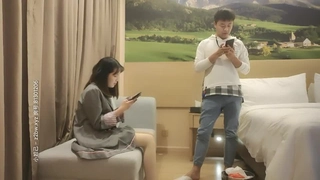 十九岁大专生粉嫩干净无毛白虎美少女，超紧射精流出！