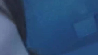 业余俄罗斯女孩戴着猪尾辫第一次被屁股操