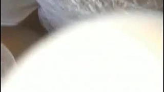 穿着紧身连衣裙性交继母并获得了长时间的性高潮