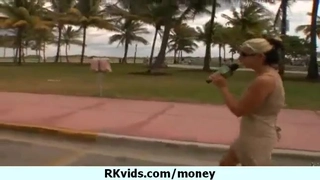 极品单亲妈妈教导儿子乱伦做爱5.0 儿子吸奶头打转转 摸小穴那个点点 无套操妈妈爆浆极爽内射